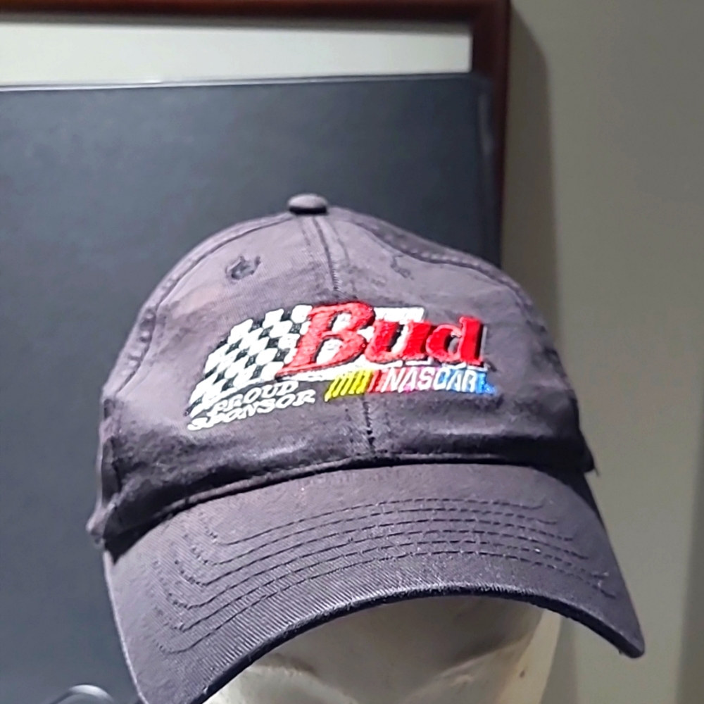 Budweiser promo hat